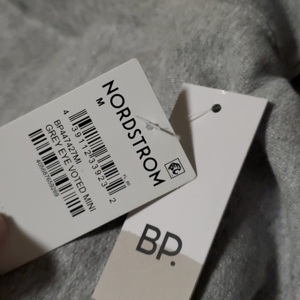 B.P Sweater - Picture 5 of 5